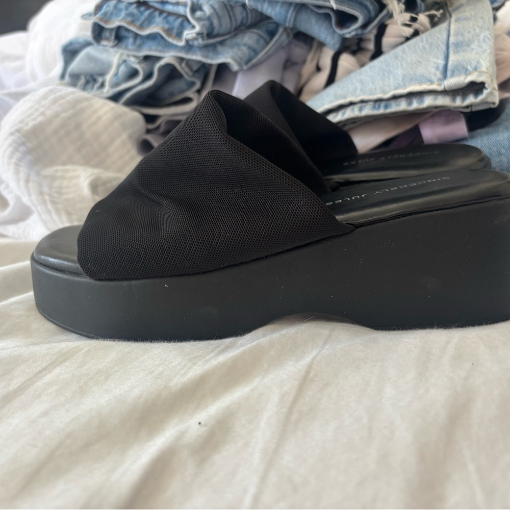 Black Women's Slide Sandals